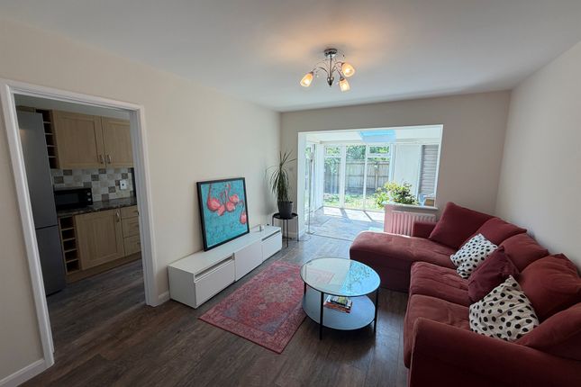 69, Partridge Way, Salisbury photo 2