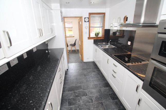 19, Fergus Road, Greenock photo 3