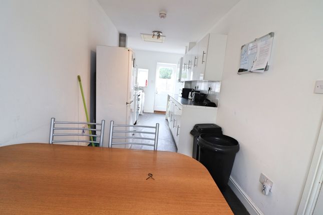 19, Burnsall Grove, Coventry photo 2