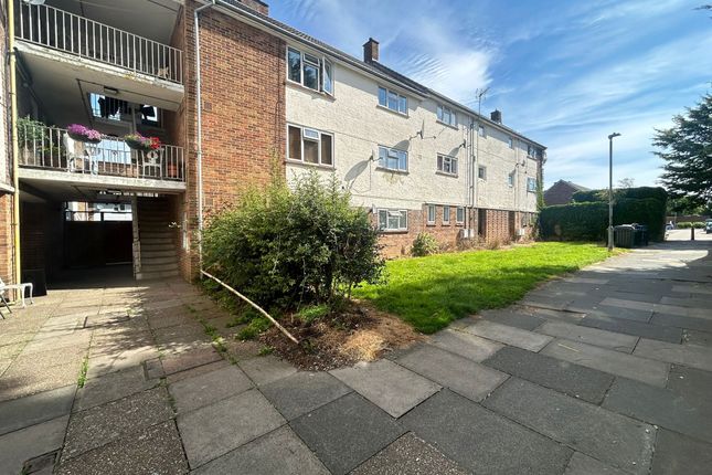 Thumbnail Flat to rent in The Dashes, Harlow