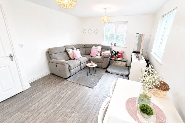 35, Railway View, Cannock photo 4