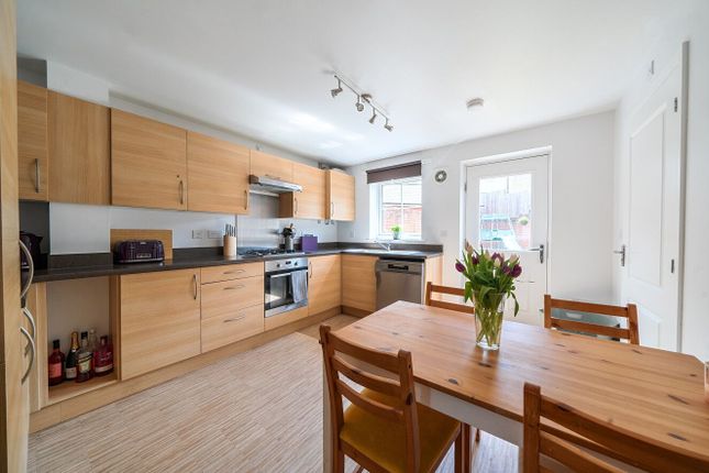 3 Sandoe Way, Exeter photo 2