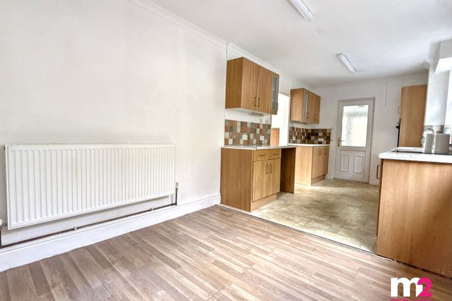 69, Capel Newydd Avenue, Pontypool photo 4