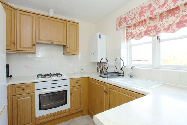 Flat for sale in Vestry Close, Andover