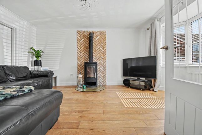 19, Foxglove Close, Brigg photo 3