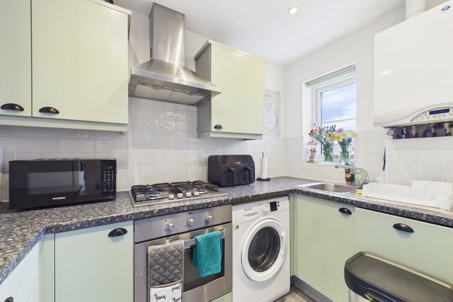 8, Wherry Close, Margate photo 3