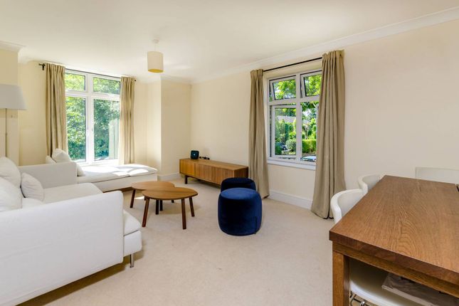 Thumbnail Flat to rent in Herons Crest, Guildford