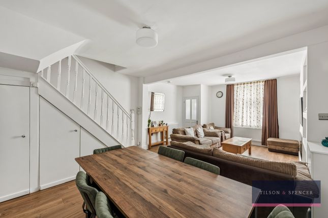 20, Spencer Road, London photo 4