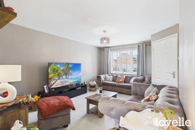 18 Mason Avenue, Hull photo 2