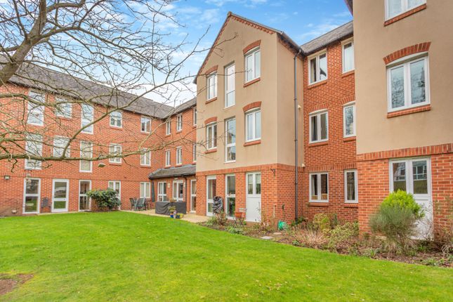 Thumbnail Flat for sale in Wallace Court, Ross-On-Wye, Herefordshire