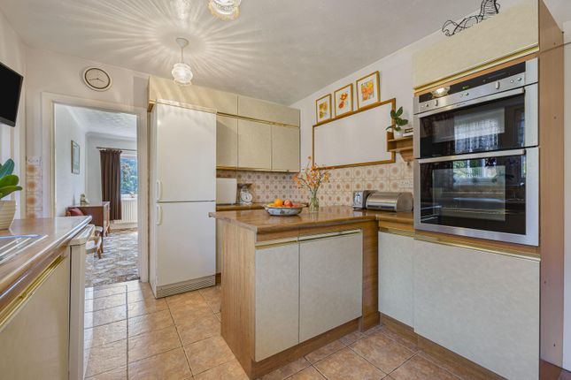44, Aperfield Road, Westerham photo 3