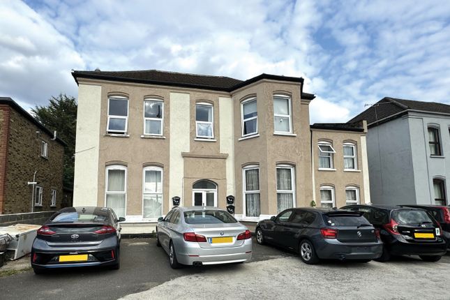 Thumbnail Flat for sale in Aldborough Road South, Seven Kings, Ilford