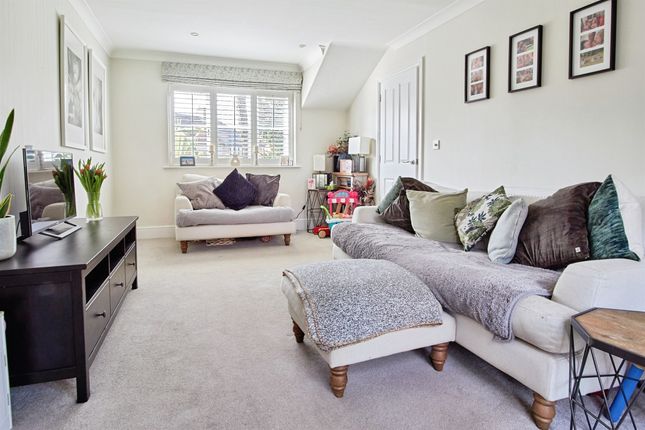 2, Stacey Drive, Birmingham photo 2