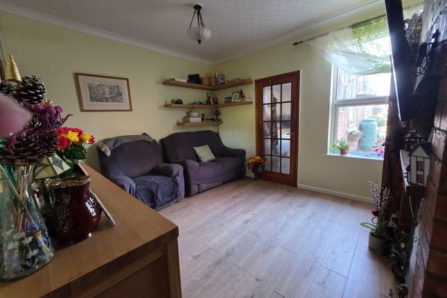 Rose Cottage - 73, Pennygate, Spalding photo 2