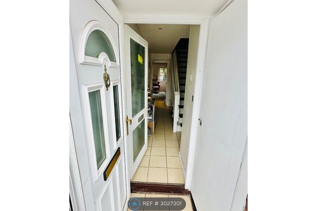 Lancaster Road, Northolt photo 3
