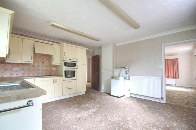 27, Mill Green, Warboys photo 4