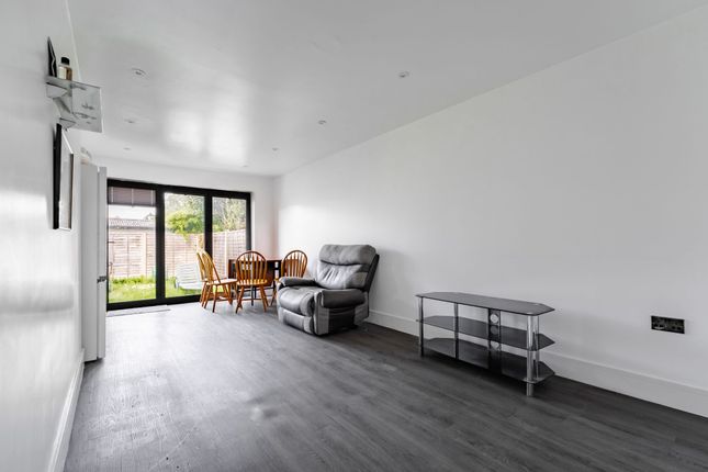 14 Kabin Road, Norwich photo 4