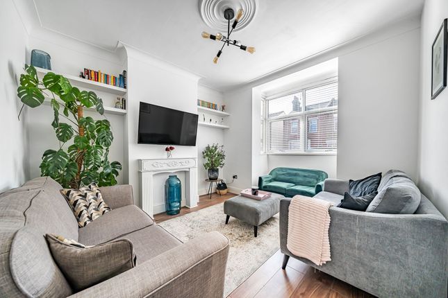 Thumbnail End terrace house for sale in North Avenue, Southend-On-Sea