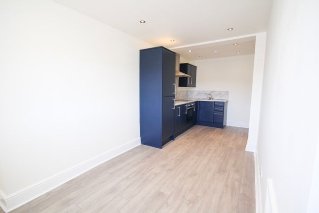 Flat B, Knaresborough photo 4