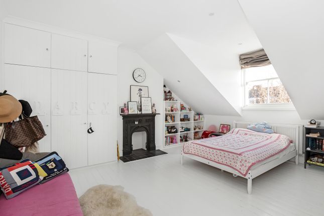 Terraced house for sale in Veronica Road, London