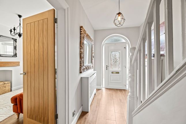 4 East View, Warrington photo 3