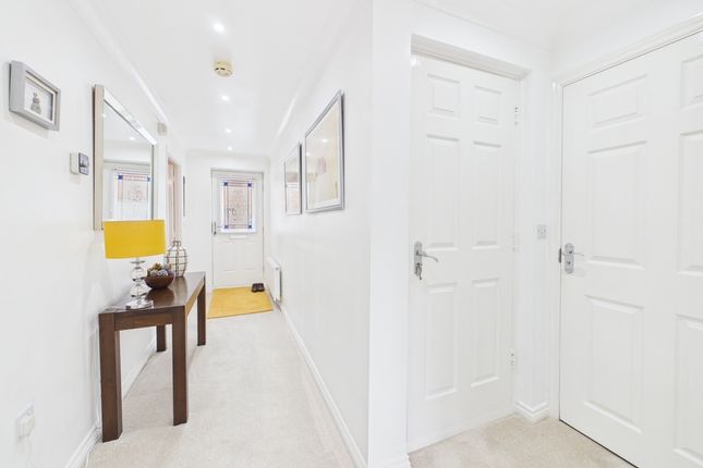 12, Vernon Drive, Market Drayton photo 3