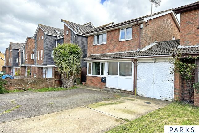 Detached house to rent in Seaview Avenue, Peacehaven, East Sussex
