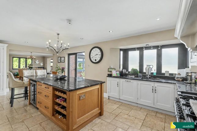 Hillside House, 4, Hillside Road, Flore photo 4