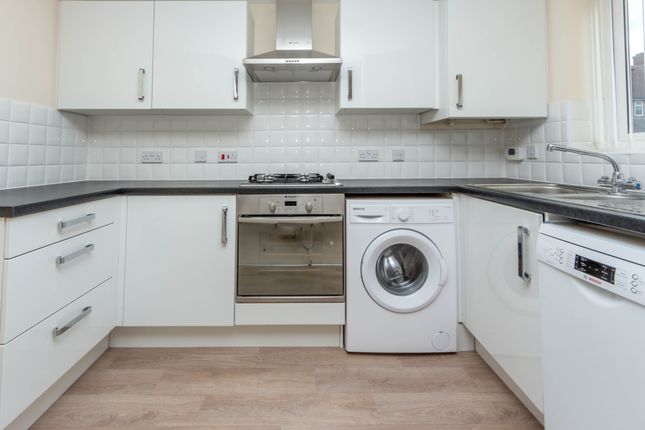 Flat 1, 107, Croyland Road, Wellingborough photo 2
