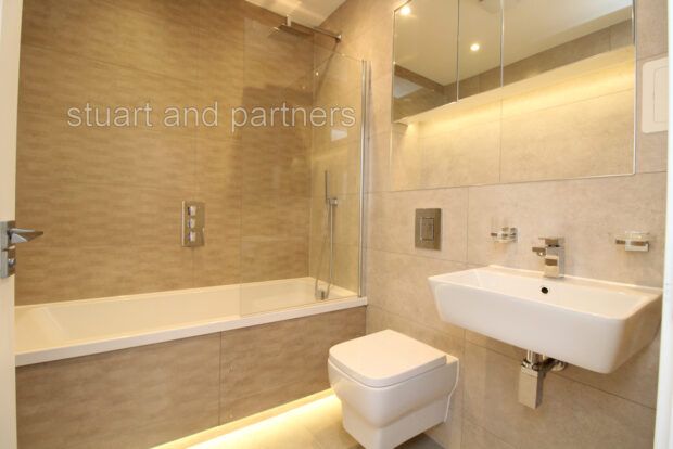 Flat 4 Central House, 25 - 27 Perrymount Road, Haywards Heath photo 4