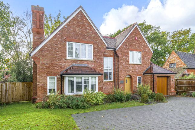 Thumbnail Detached house for sale in Horsham Road, Cranleigh