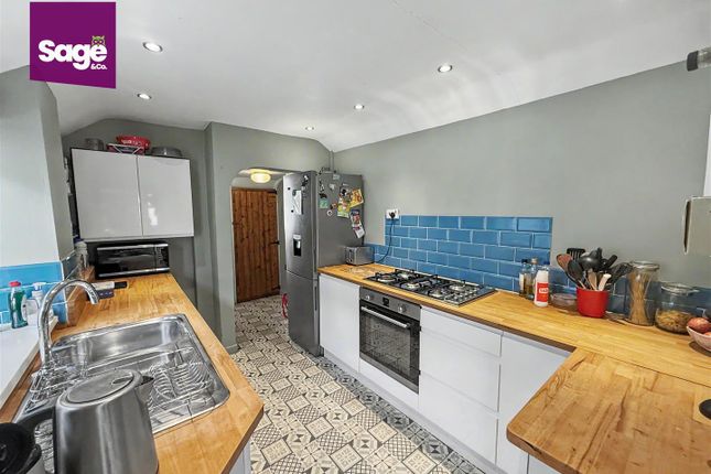 4, Hill Street, Newport photo 3