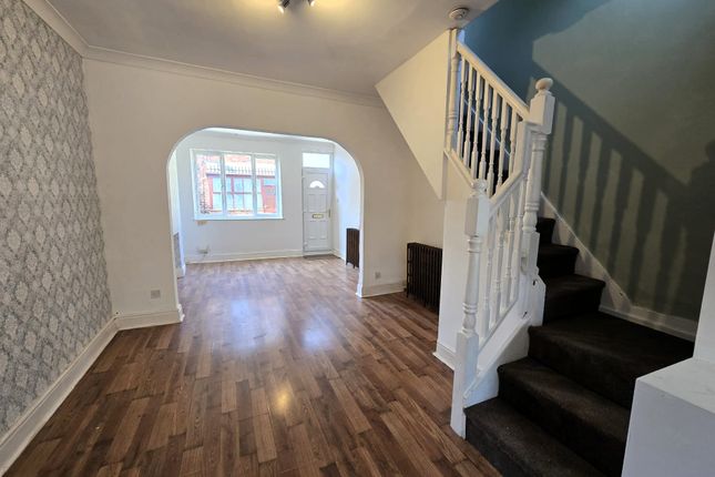 8, Avondale Crescent, Hull photo 3