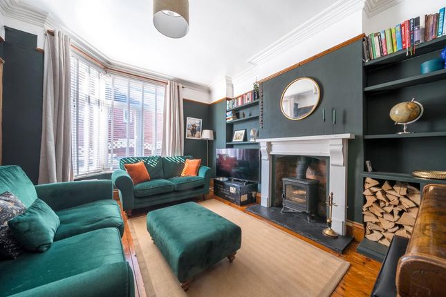 13 VICTORIA ROAD, Kington, Kington photo 3