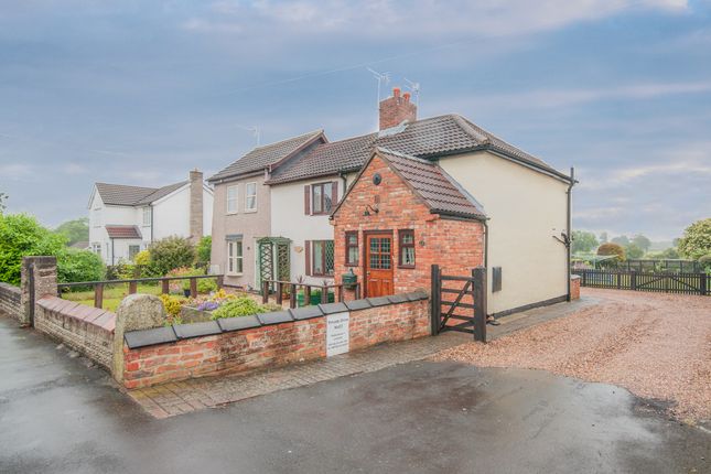 Lings Lane Hatfield Doncaster Dn7 1 Bedroom Cottage For Sale