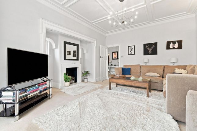 27, Malford Grove, South Woodford photo 4