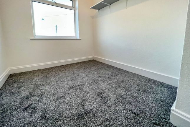 712b Kenton Road, Harrow photo 2