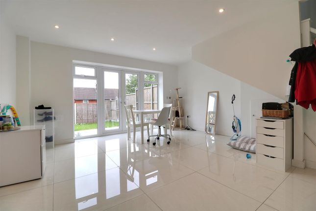 3, Shropshire Drive, Kidsgrove photo 2