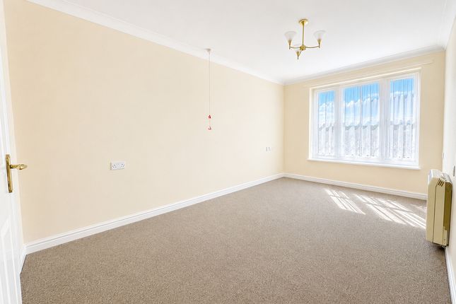 Flat Flat 1, Ormond House, Roche Close, Rochford photo 4