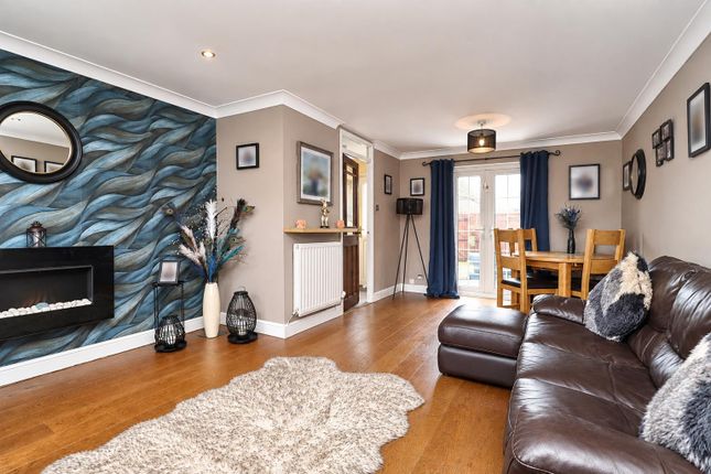 13, Coatham Road, Stockton-On-Tees photo 4