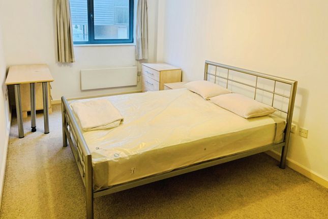 Apt 2, Velocity South, 6, City Walk, Leeds photo 3