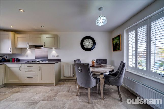 23, Snowdrop Drive, Droitwich photo 4