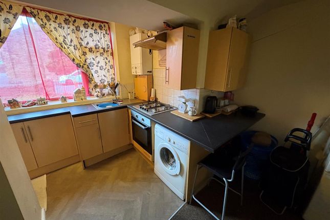 18, Scott Street, Bradford photo 5