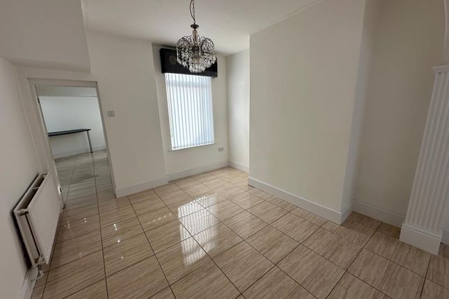 56B, Liverpool photo 5