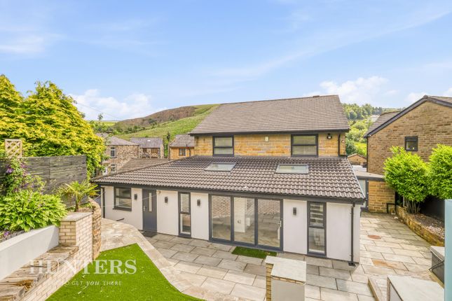 Oakley Manor, 10, Holme House Street, Littleborough photo 4