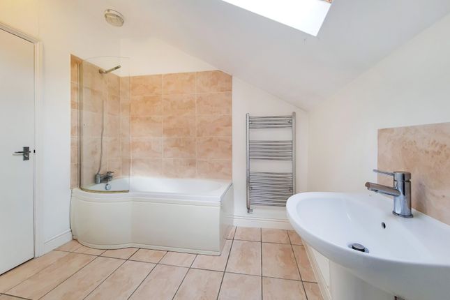 Flat for sale in Harpenden Road, West Norwood, London