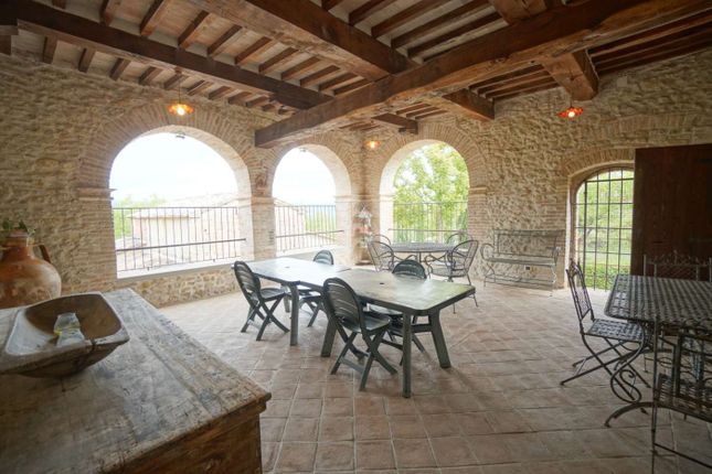 Farmhouse for sale in Via Dell'emigrante, Città di Castello, Perugia, Umbria, Italy