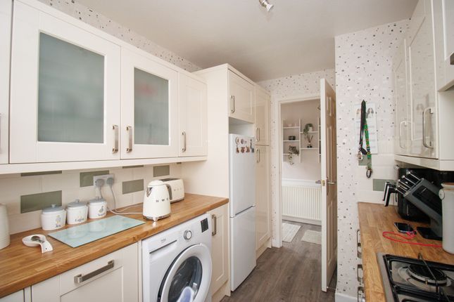24, Plane Tree Way, Filey photo 3