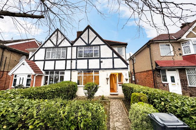 Semi-detached house to rent in Ellerdine Road, Hounslow