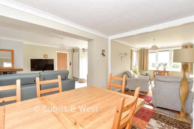 Tanglewood, Houghton Lane, Pulborough photo 4